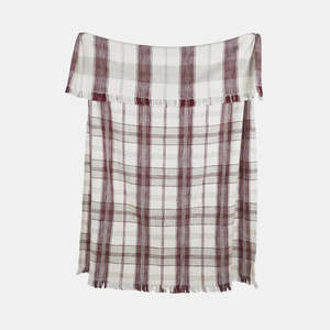 Berry Checked Throw Red