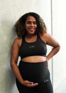 Final Sizes Hine: STAPLE MATERNITY RACERBACK BRA ONYX