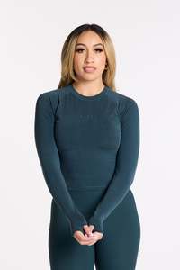 Tanks Tops Hine: THE ESSENTIAL CROP LONG SLEEVE JADE