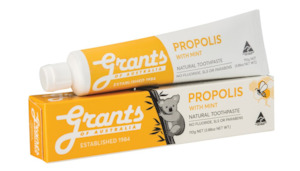 Natural Toothpaste: Grants Propolis with Mint Natural Toothpaste 110g