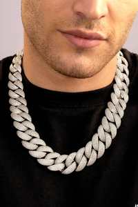 Cuban Link Chain: 22mm Bevelled IcedOut Cuban Chain - White gold
