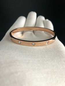 Cuban Link Bracelet: Rose Gold Bangle