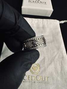 Iced Out Ring: VVS 925 Twist Ring