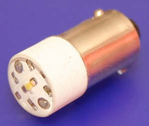 Incandescent 36: Lamp LED 230VAC White BA9