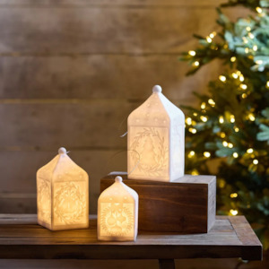 Christmas: Set of 3 Light Up Lanterns