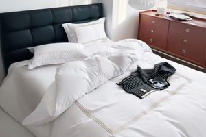 Streamline 5-Piece 100% Cotton Duvet Cover Set in Queen Size (White)