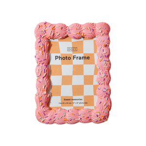 Iko Iko Poster Hangers: Doiy Sweetie  Photo Frame Pink