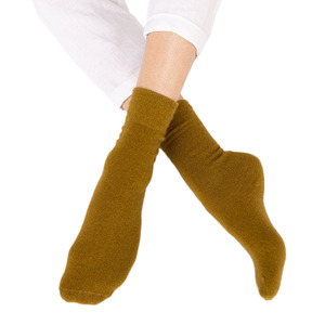 They Them: Nooan Possum Merino Wool Socks Hamilton Ecru Olive Medium