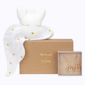 Maternity Necklaces: MOTHER-BABY Bonding Box ILADO X SOPHIE LA GIRAFE