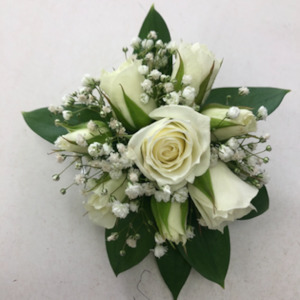 Weddings: Wrist Corsage