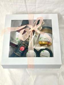Birthday: Tasty Treats Gift Box