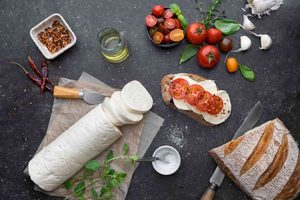 Products: Mozzarella Pizza 1Kg