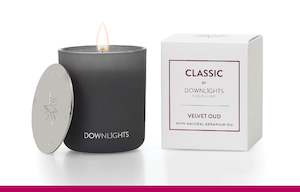 Classic Candles: Classic Candle - Velvet Oud
