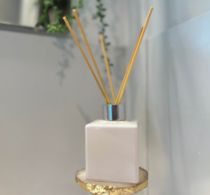 Products: Mandarin and Jasmine Room Diffuser