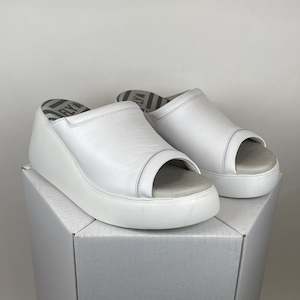 Fly London: Fly London Doli White