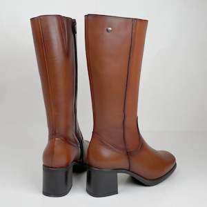 Nu By Neo: Nu by Neo Esme Cuero