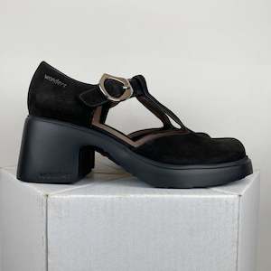 Wonders: Wonders Anais Black nubick