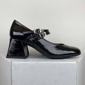 Wonders: Wonders Colette Black