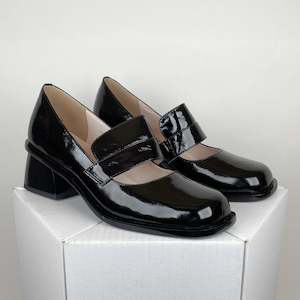 Heels: Mila Raine Capri black