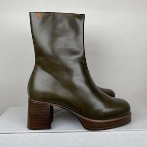 Valerias: Valerias Vija Khaki