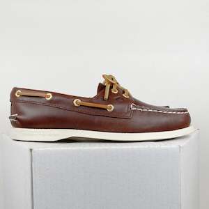 Sizes 39, 40 Sperry Topsider brown