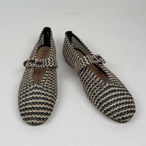 EOS Santalum black rafia