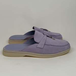 Django And Juliet: DJ Lizzo lilac