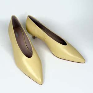 New Arrivals: Mollini Cobra lemon