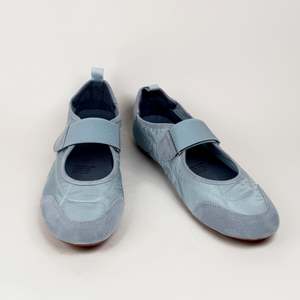 New Arrivals: D&J Britas pale blue