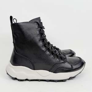 Django And Juliet: D&J Jikesa black