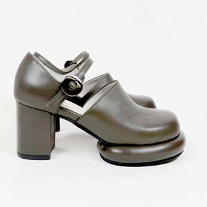 Heels: B.Coops 252032 olive green