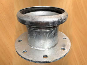 Couplings: BAUER Flanged Socket