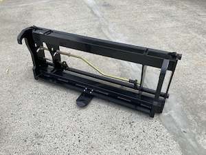 Merlo to Euro Hitch Adaptor