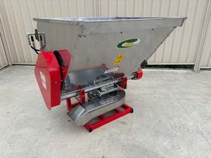 Iris IOD600A Multi Spreader 780L – Hydraulic Side Dresser