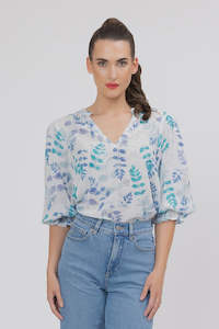 Seeking Lola: Graceful Top - Ocean Fern