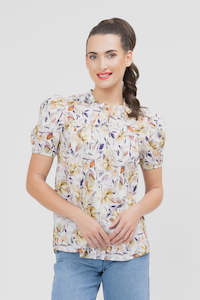 Seeking Lola: Fluent Shirt-Petal Watercolour