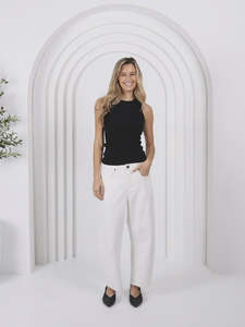 Jeans: Toni Barrel Jeans - White