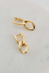 30: Pia Earring - Gold