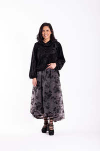 Gallery Skirt - Down To The Wire