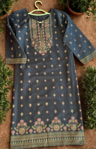 Siya Kurti Inayat By AV