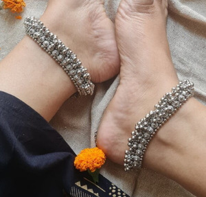 Sugandhita Payal Inayat By AV