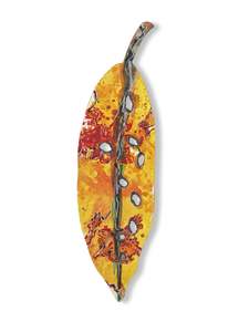 Small Pohutukawa Leaf (25207)