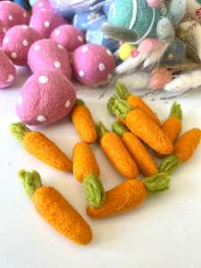 Felted Wool Easter Carrots