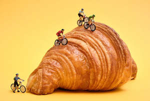 Art: "Tour De Croissant" Print