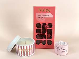 Gift Boxes: Pink Treats Gift Box Combo