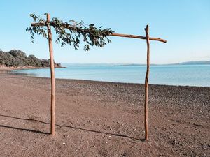 Products: Driftwood archway