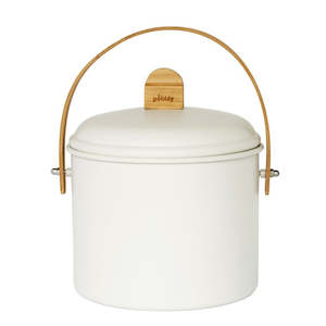 Eco friendly: Compost Bin