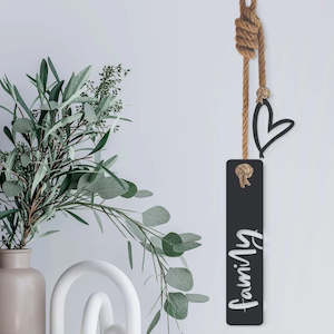 Lisa Sarah Steel Art: Hanging Family Heart - Steel Wall Art