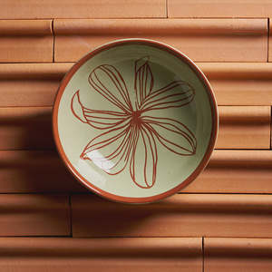 June's Daisy Bowl - Pear