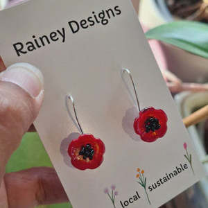 Rainey Design: Glass Poppy Earrings